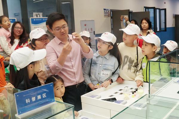 三美育人”赋能红色工程师培养J9数字平台重庆理工大学：“(图3)