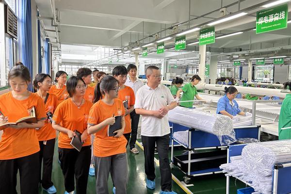 三美育人”赋能红色工程师培养J9数字平台重庆理工大学：“(图2)
